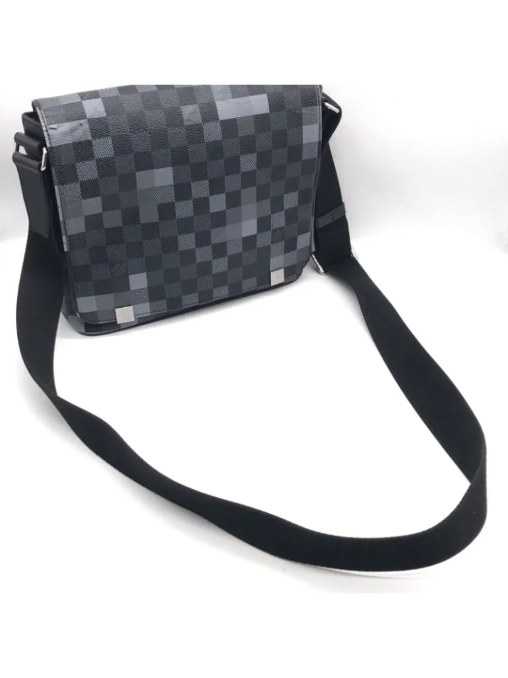 Louis Vuitton Damier Graphite Picreasing le District PM Shoulder Bag Price